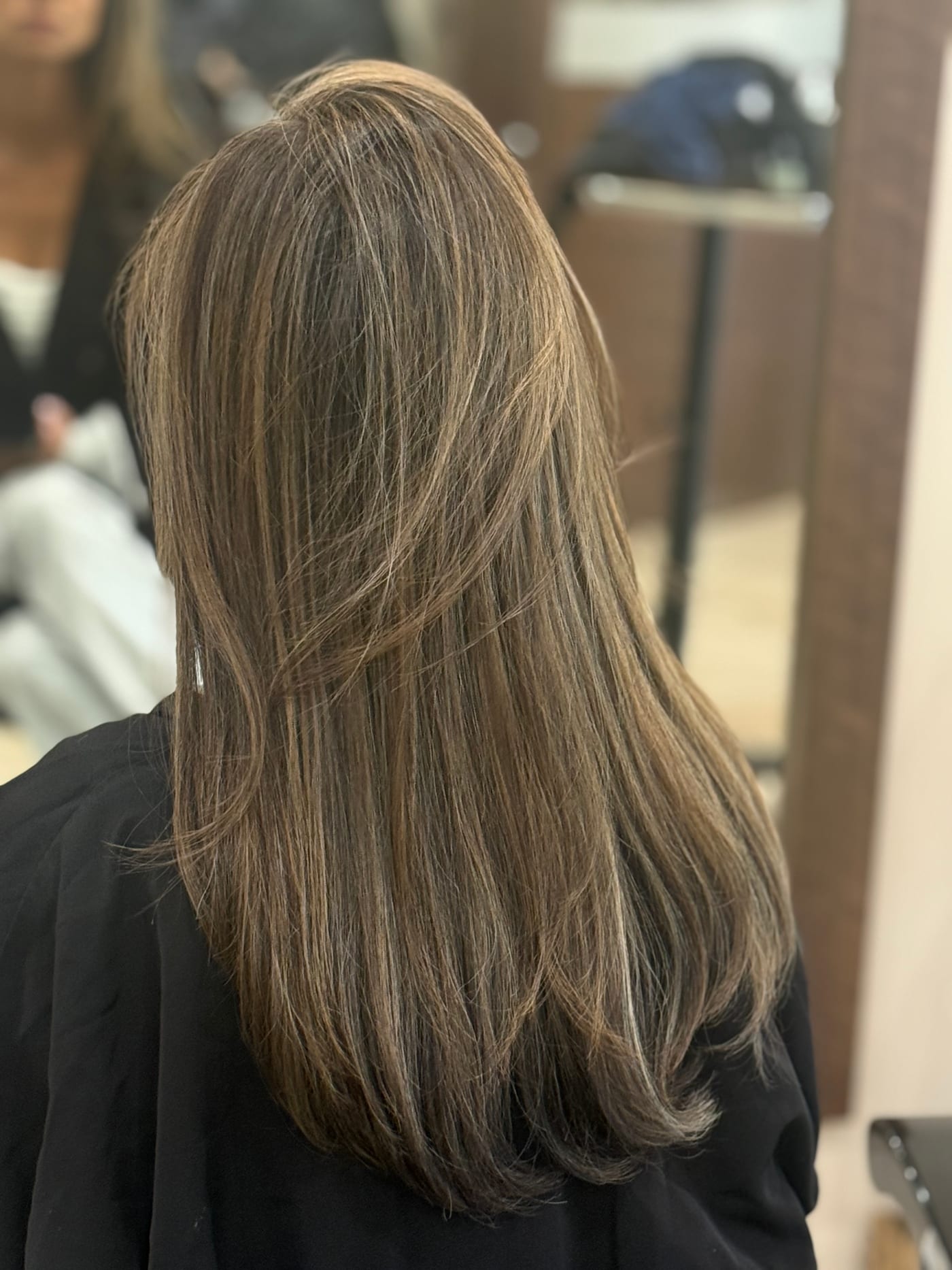 Gorgeous full highlights ,long butterfly layers